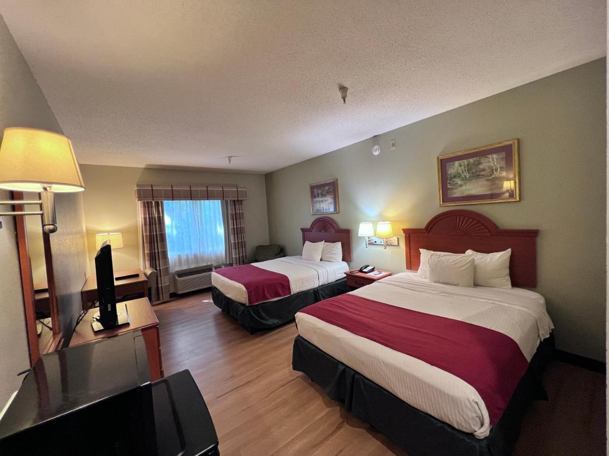 Americas Best Value Inn Wiggins Екстериор снимка