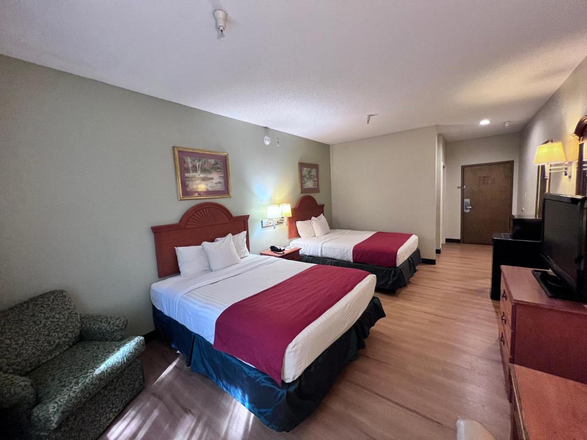 Americas Best Value Inn Wiggins Екстериор снимка